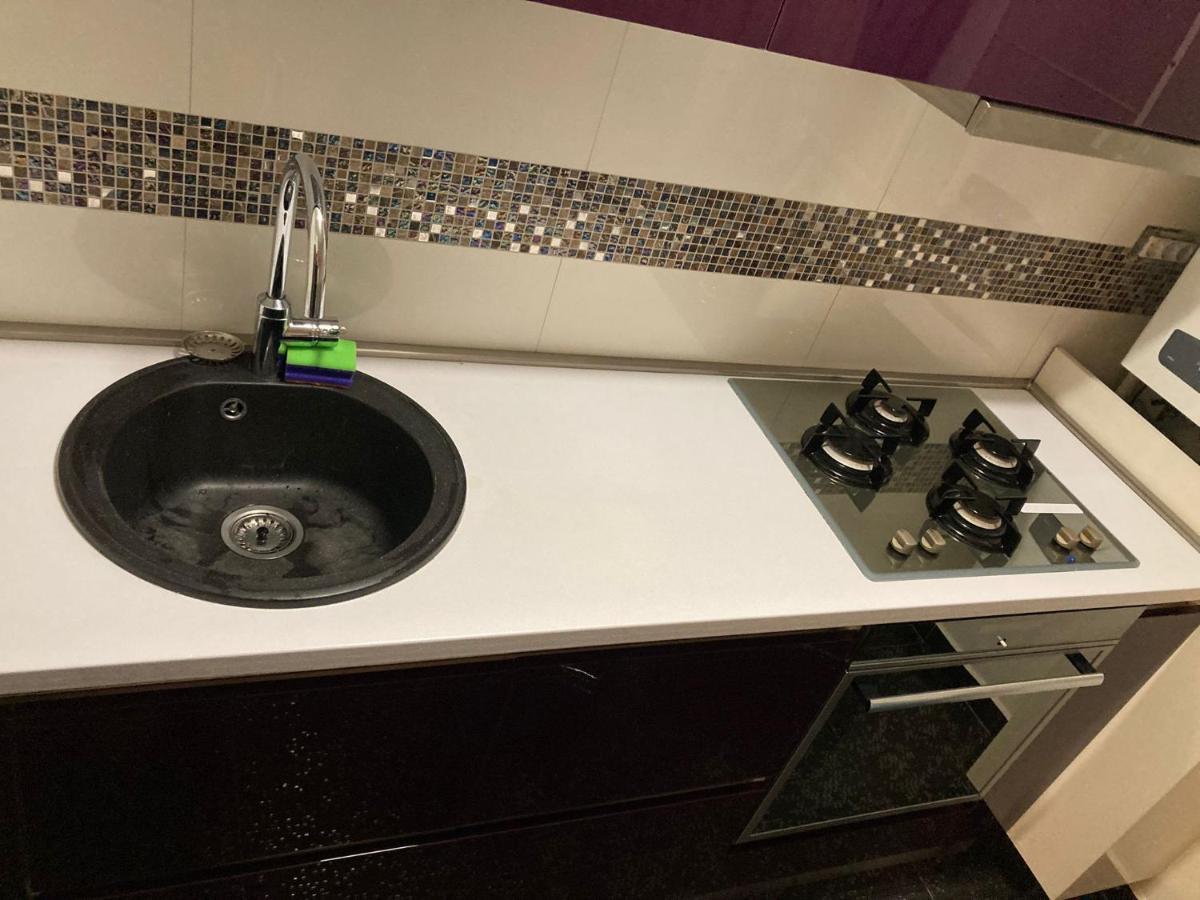 Naty'S Apartament Lägenhet Bukarest Exteriör bild